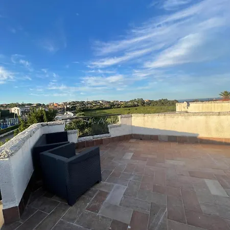 Veranda Sul Mare , I Pini Apartment *